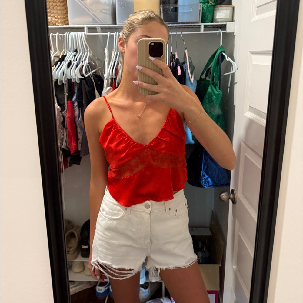 Red lace cami top #redlacetop